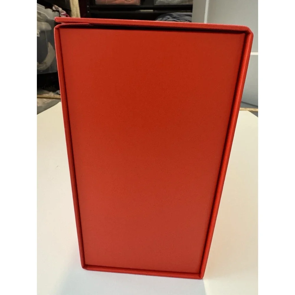 2025 Lululemon Holiday Medium‎ Red Gift Box